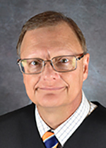 Official portrait of Judge Bill Oliver. 