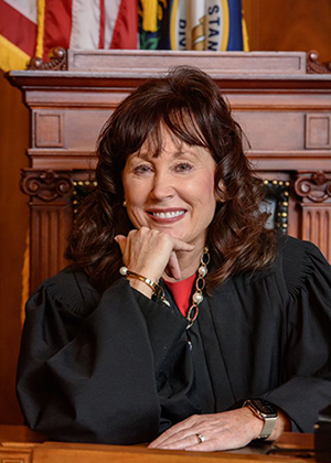 Official portrait of Justice Michelle M. Keller. 